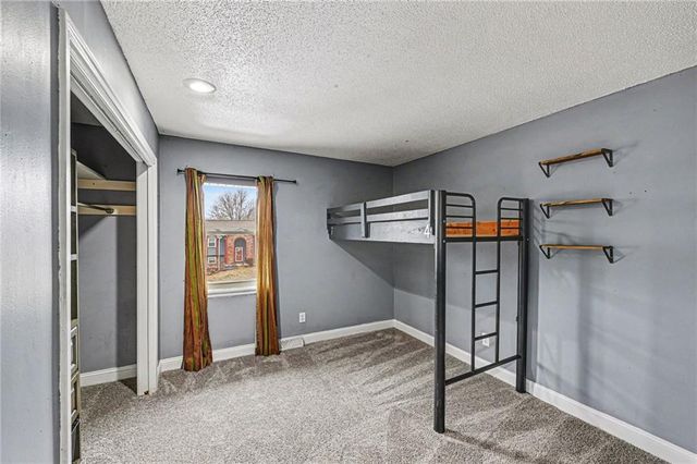 12513 Monroe Avenue, Grandview, MO 64030