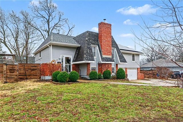 12513 Monroe Avenue, Grandview, MO 64030