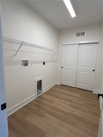 107 Hemingway Lane, Coraopolis, PA 15108