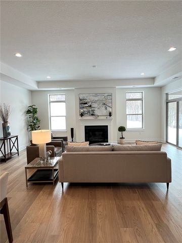 107 Hemingway Lane, Coraopolis, PA 15108