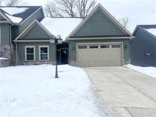 107 Hemingway Lane, Coraopolis, PA 15108