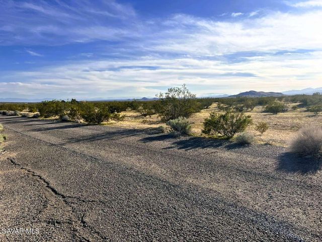 27601 Clarence Street, California City, CA 93505