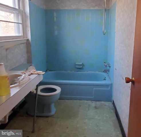 12 INDEPENDENCE BLVD, Lawnside, NJ 08045