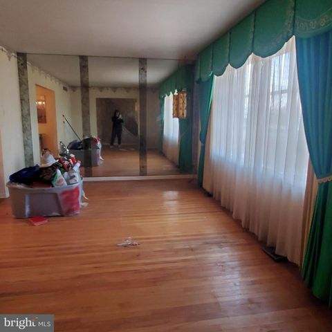 12 INDEPENDENCE BLVD, Lawnside, NJ 08045