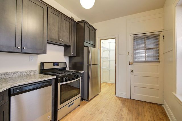 2704 N Mildred Avenue 2F, Chicago, IL 60614