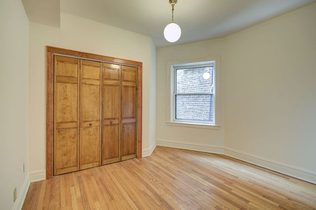 2704 N Mildred Avenue 2F, Chicago, IL 60614