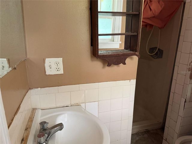 444 AVENUE B NE, Winter Haven, FL 33881