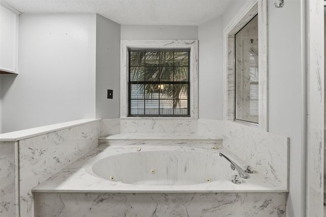 200 Cove View Drive, Trinity, TX 75862