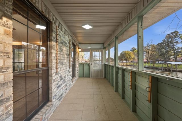 200 Cove View Drive, Trinity, TX 75862