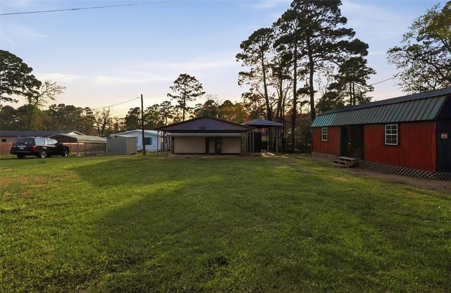 200 Cove View Drive, Trinity, TX 75862