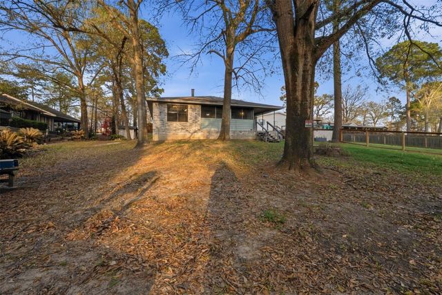 200 Cove View Drive, Trinity, TX 75862