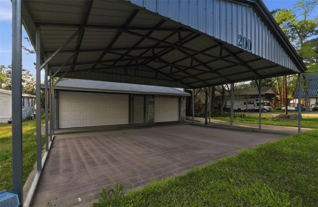 200 Cove View Drive, Trinity, TX 75862