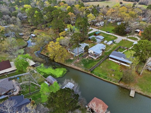 200 Cove View Drive, Trinity, TX 75862