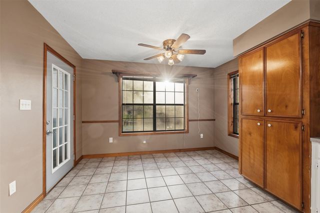 200 Cove View Drive, Trinity, TX 75862