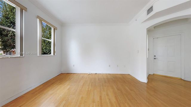 8980 W Flagler St 201, Miami, FL 33174