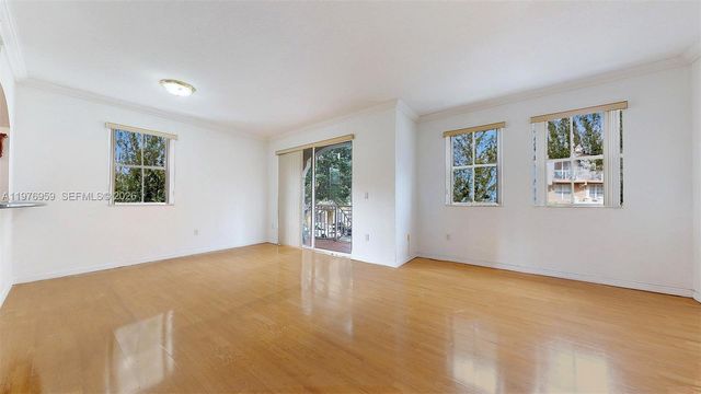 8980 W Flagler St 201, Miami, FL 33174