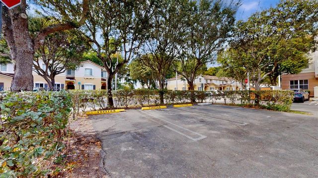 8980 W Flagler St 201, Miami, FL 33174