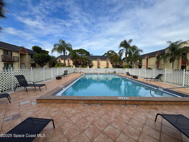2130 Forest Knoll Drive NE 30-208, Palm Bay, FL 32905