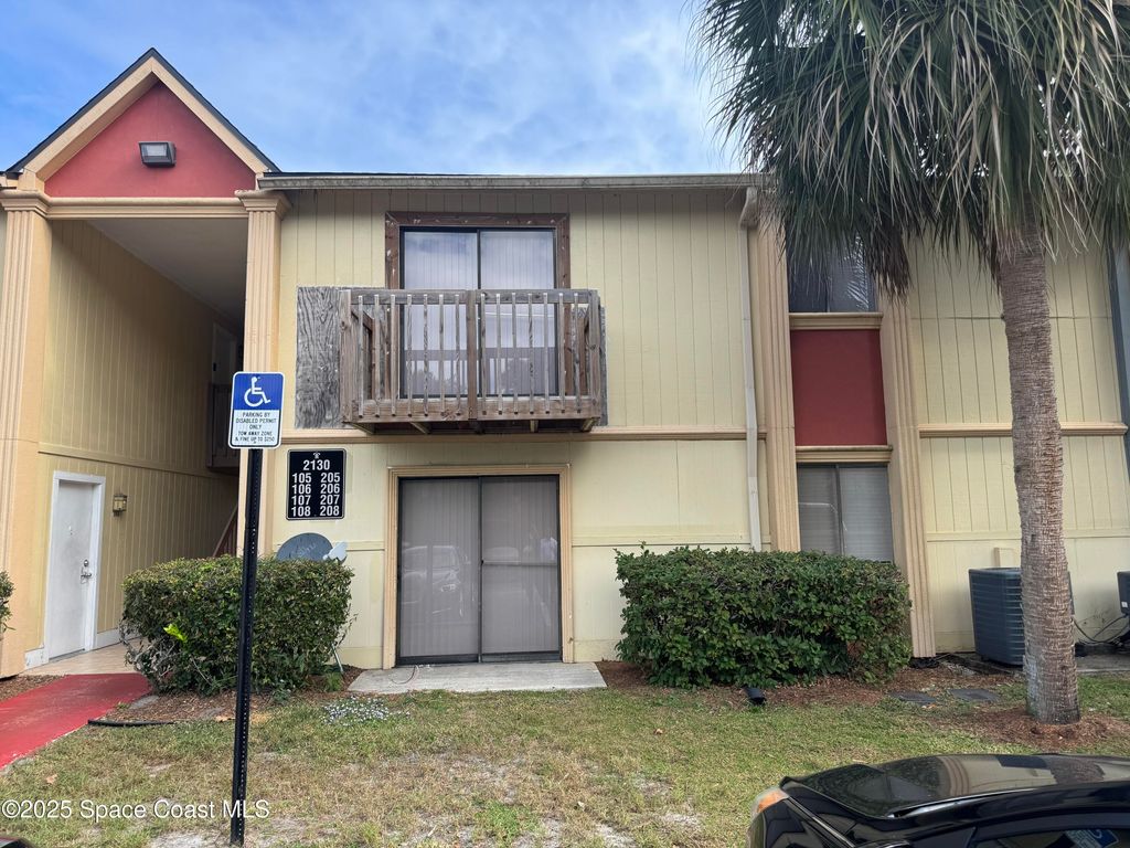 2130 Forest Knoll Drive NE 30-208, Palm Bay, FL 32905