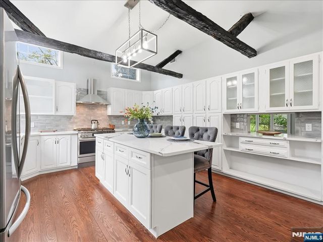 2 Linden Avenue, West Orange, NJ 07052