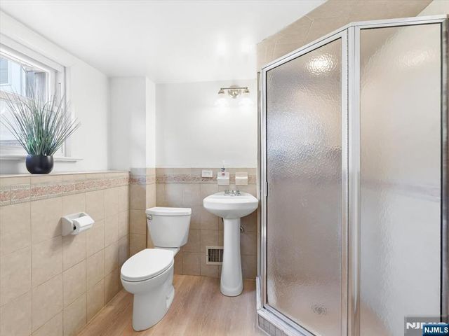 2 Linden Avenue, West Orange, NJ 07052