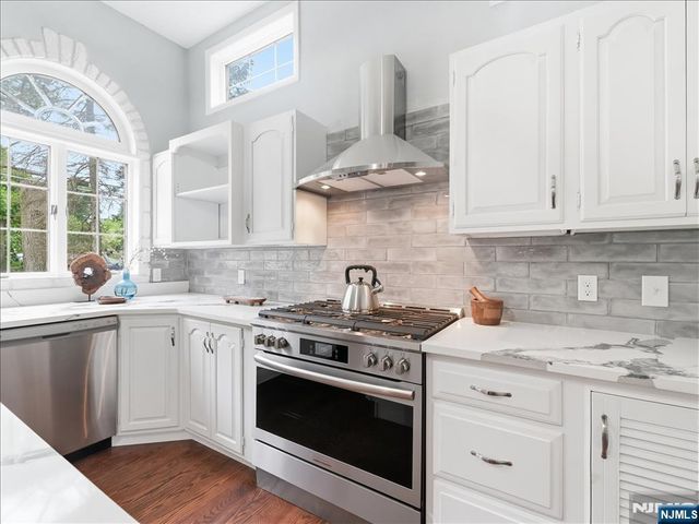 2 Linden Avenue, West Orange, NJ 07052