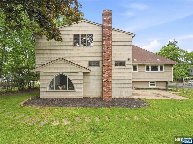 2 Linden Avenue, West Orange, NJ 07052