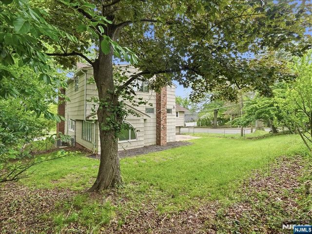 2 Linden Avenue, West Orange, NJ 07052