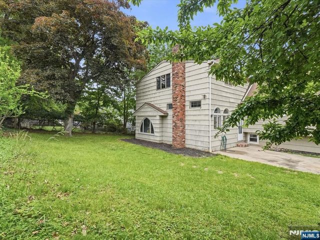 2 Linden Avenue, West Orange, NJ 07052