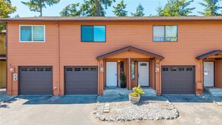 690 NW Atalanta Way #B9, Oak Harbor, WA 98277