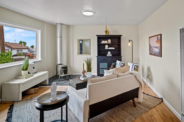 1524 Luxton Street, Seaside, CA 93955