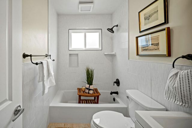 1524 Luxton Street, Seaside, CA 93955