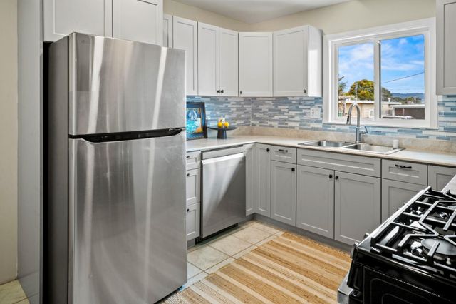 1524 Luxton Street, Seaside, CA 93955