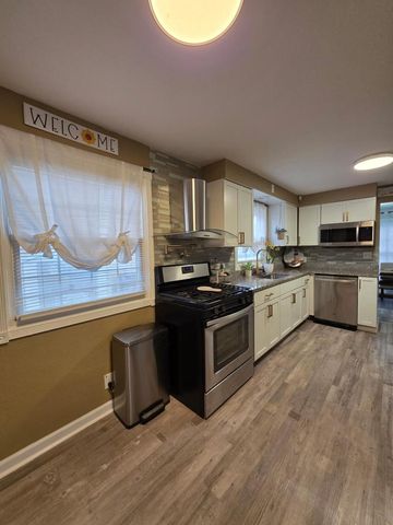 2521 Geele AVENUE, Sheboygan, WI 53083