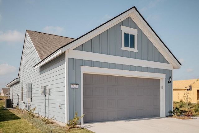 735 Blue Iris Way, Summerville, SC 29486