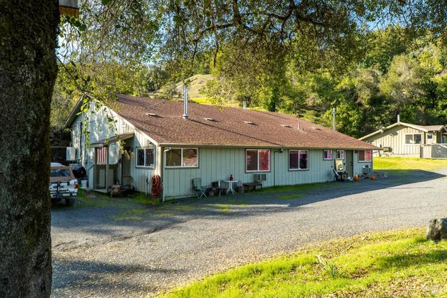 34201 Highway 128 Hwy, Cloverdale, CA 95425