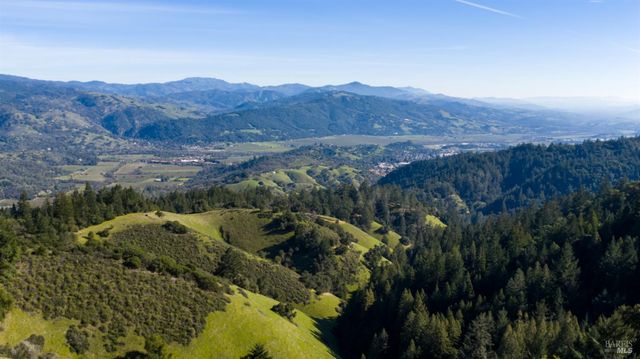 34201 Highway 128 Hwy, Cloverdale, CA 95425