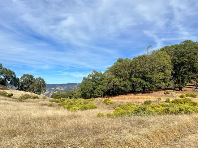 34201 Highway 128 Hwy, Cloverdale, CA 95425