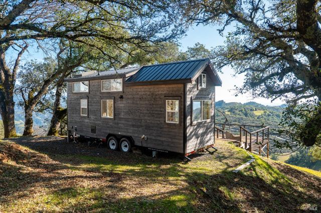 34201 Highway 128 Hwy, Cloverdale, CA 95425