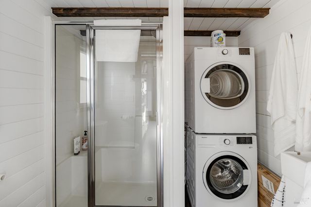 34201 Highway 128 Hwy, Cloverdale, CA 95425