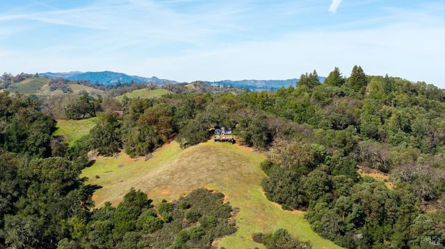 34201 Highway 128 Hwy, Cloverdale, CA 95425