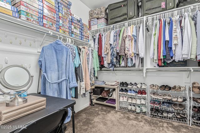 2551 E Canyon Crossing Drive, Green Valley, AZ 85614