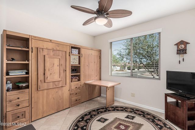 2551 E Canyon Crossing Drive, Green Valley, AZ 85614