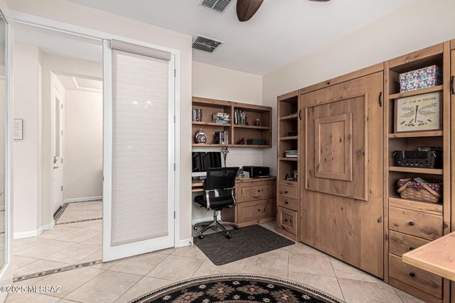 2551 E Canyon Crossing Drive, Green Valley, AZ 85614