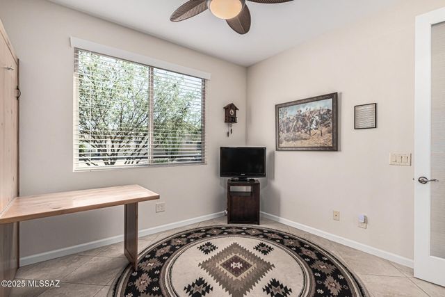 2551 E Canyon Crossing Drive, Green Valley, AZ 85614