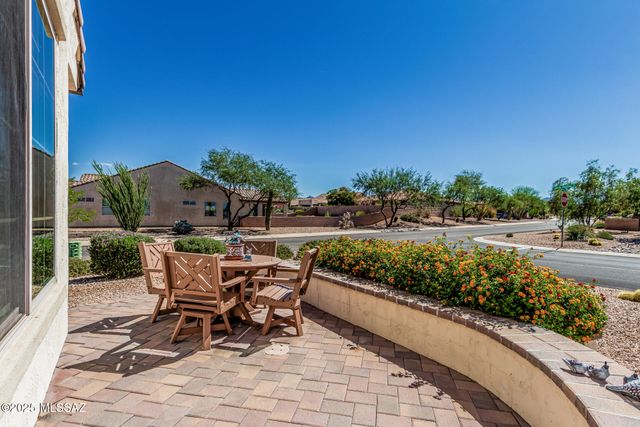 2551 E Canyon Crossing Drive, Green Valley, AZ 85614