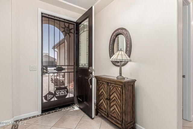 2551 E Canyon Crossing Drive, Green Valley, AZ 85614