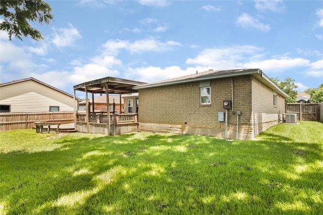 12757 Lake Conroe Hills Drive, Willis, TX 77318