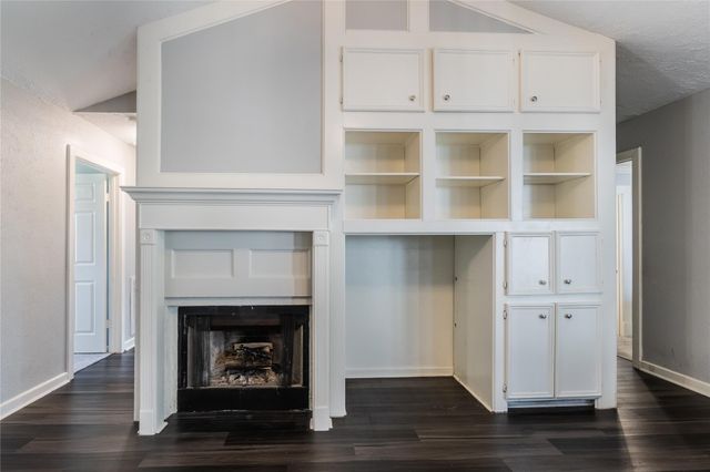 12757 Lake Conroe Hills Drive, Willis, TX 77318