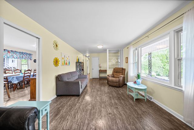 795 Clay Wright Rd, Erin, TN 37061
